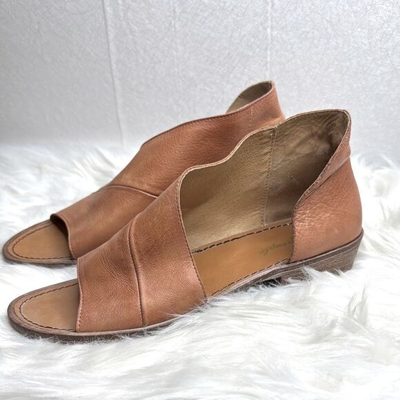 Free People Mont Blanc Asymmetrical Sandal Vintage Tan 41 - Picture 1 of 8
